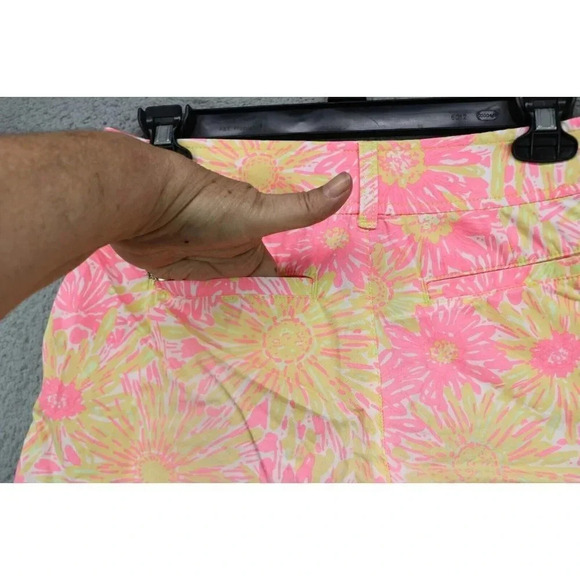 Lilly Pulitzer Womem's Buttercup Shorts-Sz. 0-Scalloped Hem-Pockets - Picture 9 of 9